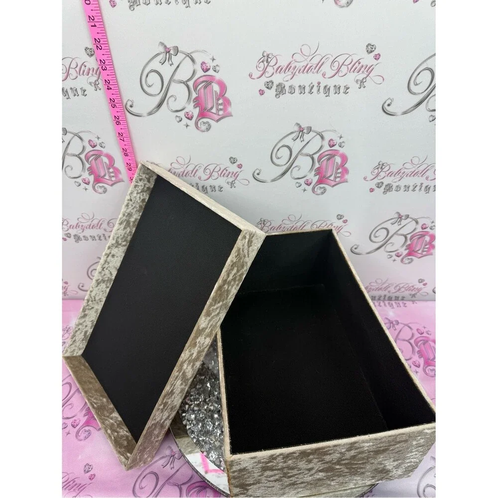 Storage bin shiny Velvet Gift Box – Cream/Tan Decorative Storage